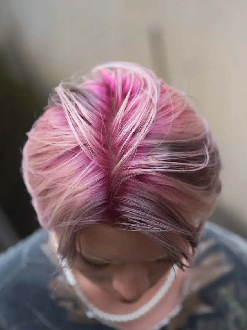 カラー ブリーチ ダブルカラー ブリーチなしカラー ヘアカラー ウルフ/レイヤー/ ブリーチカラーのヘアスタイル