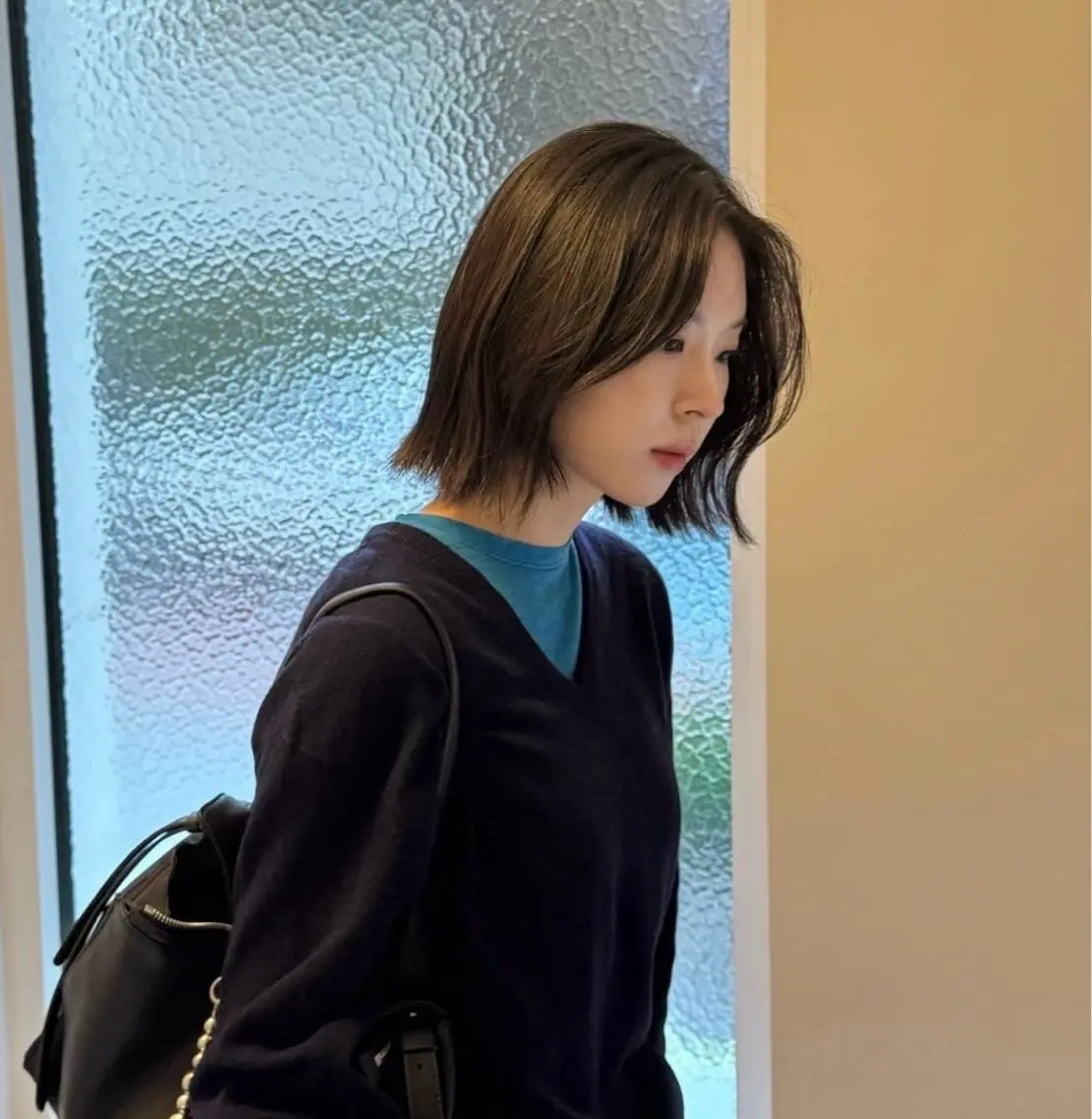 ミディアム カラー ベージュカラー オリーブベージュ ヘアカラー 髙木 叶愛のヘアスタイル