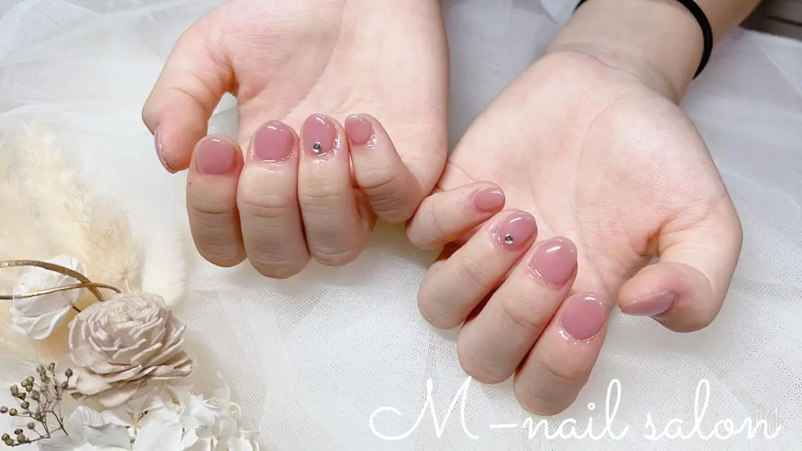 ネイル ワンカラーネイル M_ nail salonのネイルデザイン