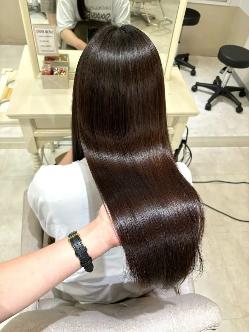 ロング カット ヘアカラー 縮毛矯正 トリートメント 酸性縮毛矯正 Coreすずのヘアスタイル