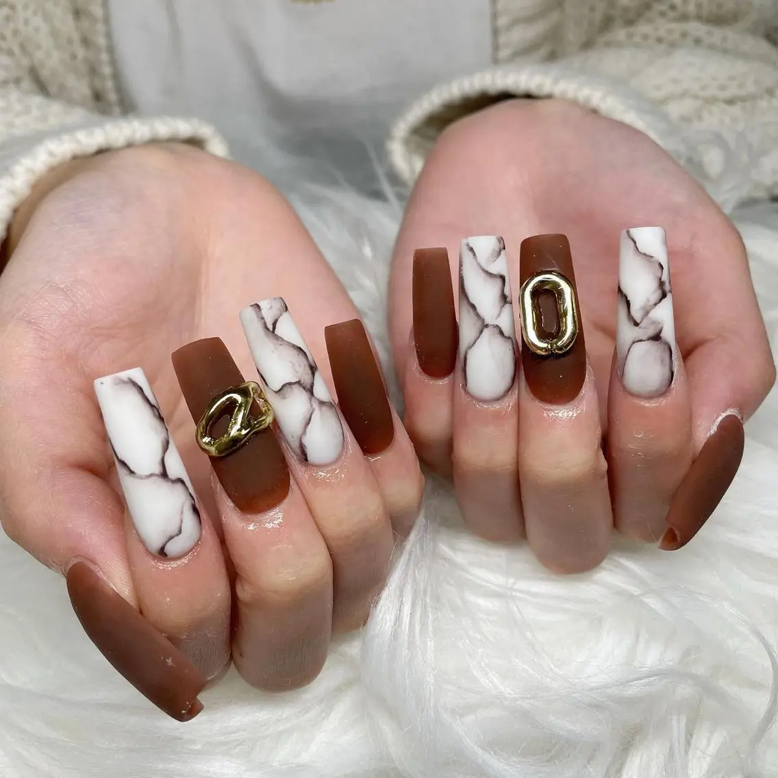 ロング ネイル Y. Sのネイルデザイン