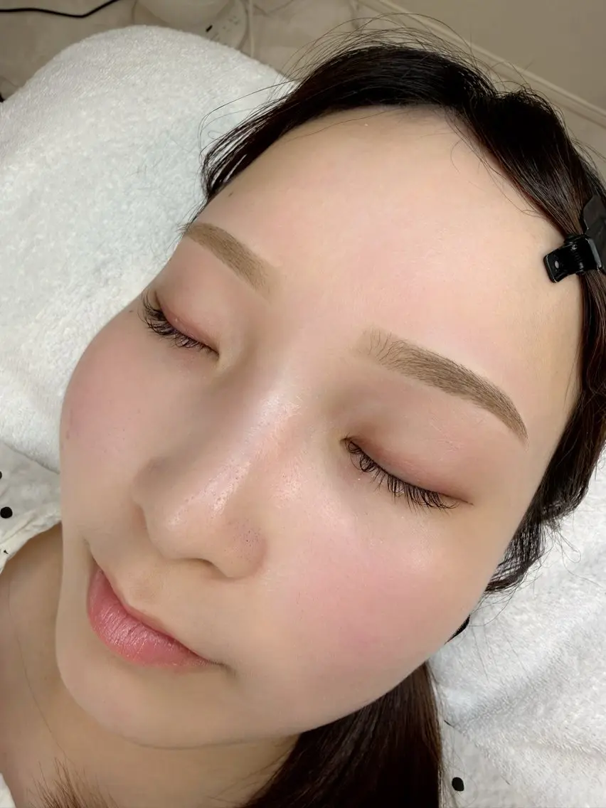 アイブロウ 眉毛ワックス脱毛 ワックス脱毛 眉カット その他(アイブロウ) Lility NORIKOの眉毛・アイブロウイメージ