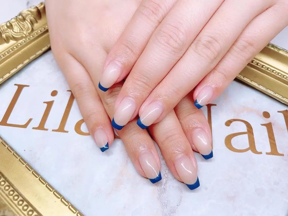 ネイル オーロラネイル 入学式 フレンチネイル ジェルネイル ハードジェル Lilas Nailのネイルデザイン