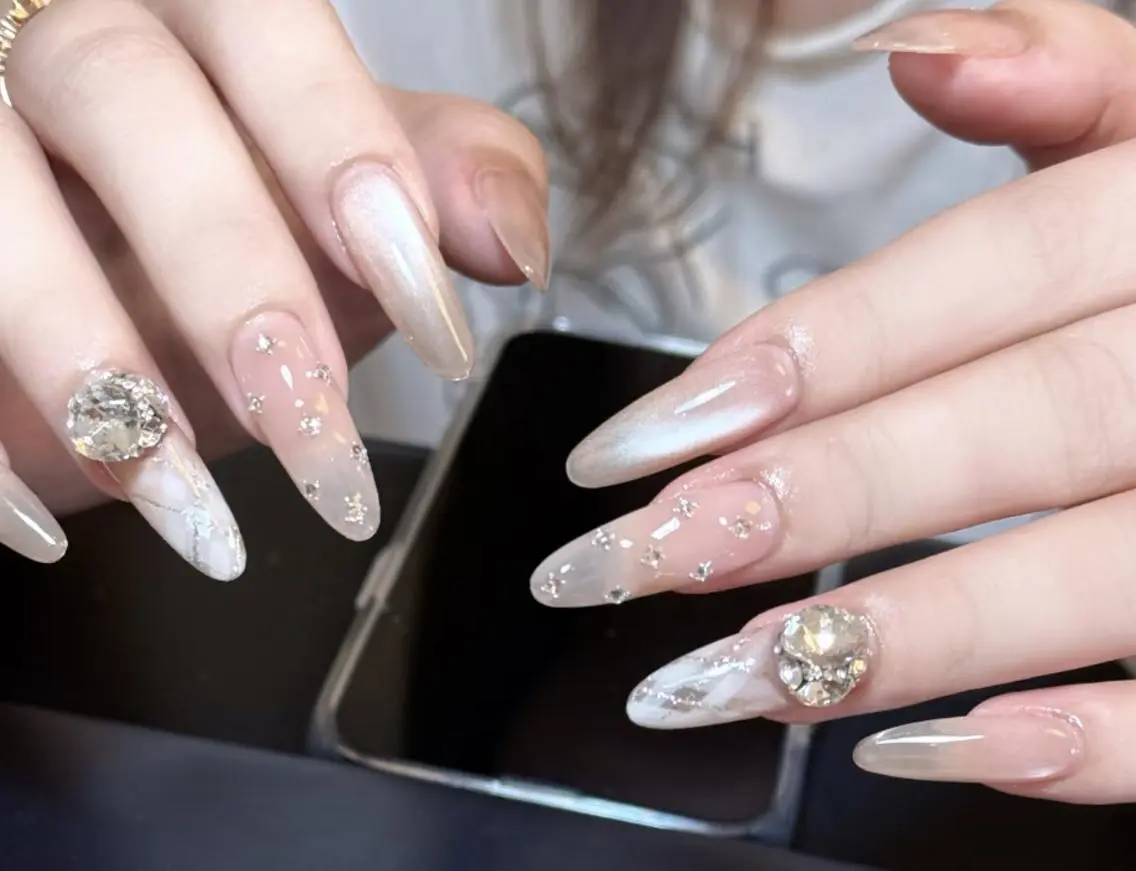ネイル ハンドネイル 🎀 KiKi_nailのネイルデザイン