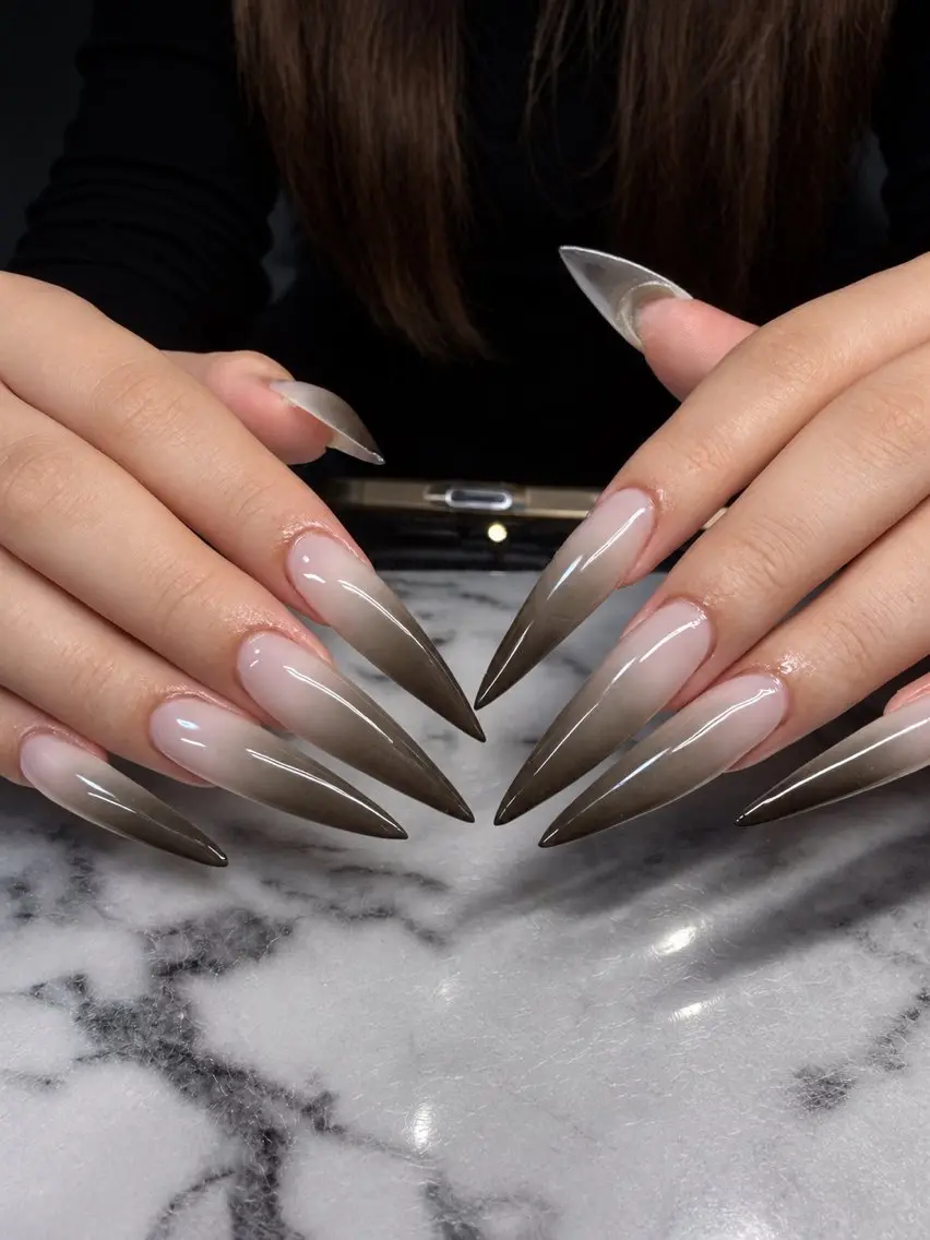 ネイル アートネイル オーロラネイル チークネイル 長さ出し フットネイル Chan nailsのネイルデザイン