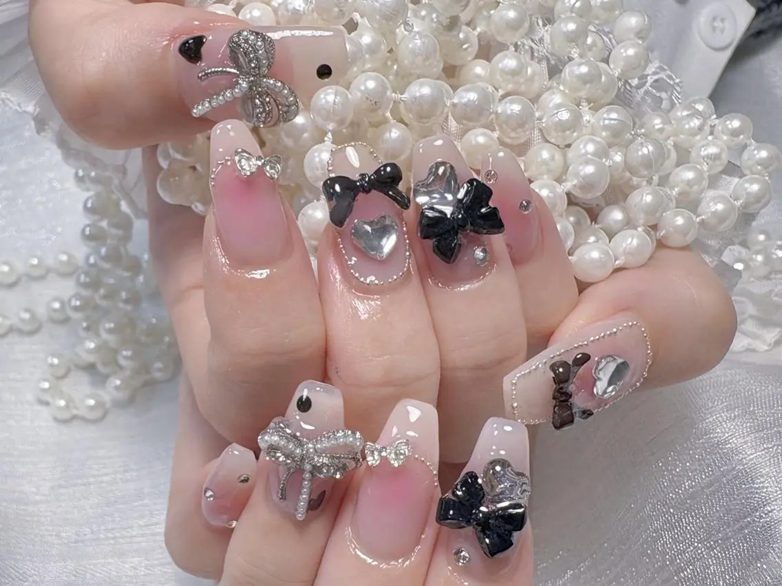 ネイル ハンドネイル 🎀鈴音🎀 ワンホンネイルのネイルデザイン