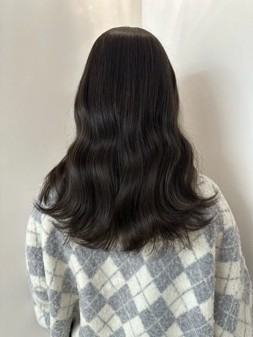 ロング ヘアカラー トリートメント 安丸 結夏のヘアスタイル