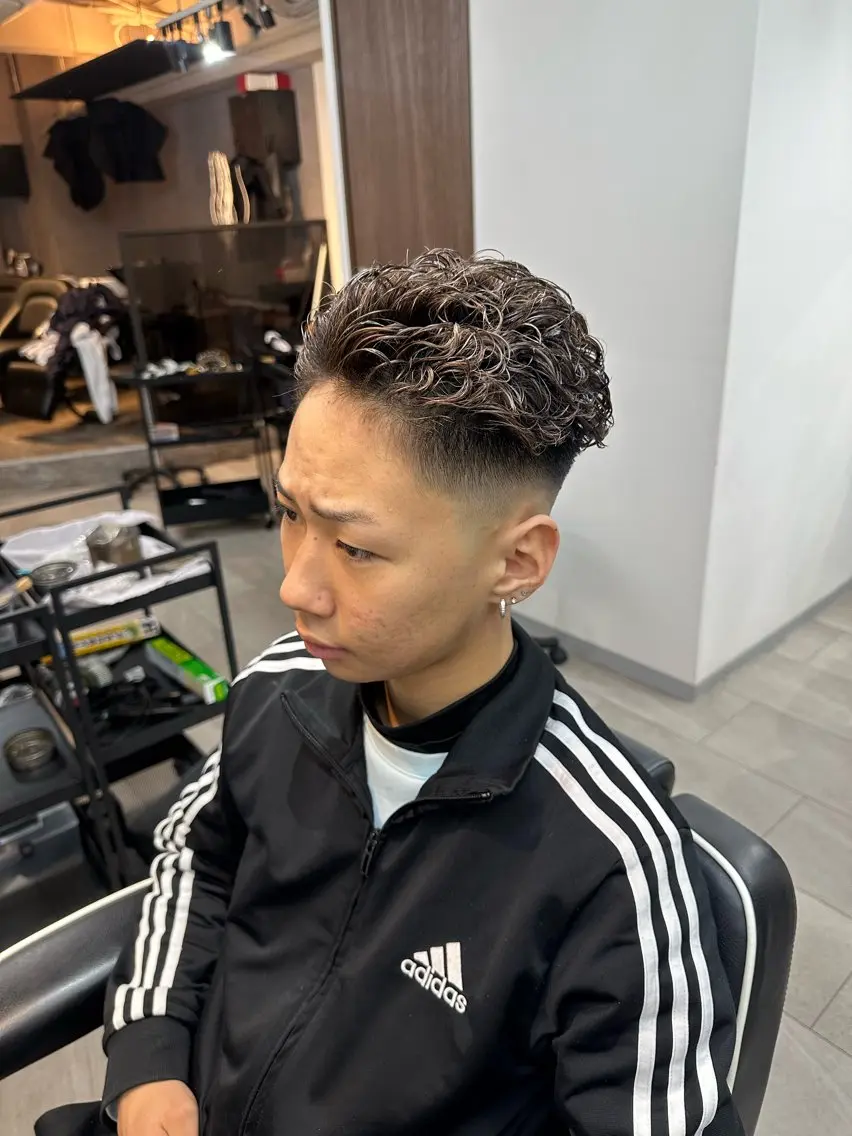カラー パーマ メンズ 縮毛矯正モデル大募集 🇺🇸隼也🇪🇸のヘアスタイル