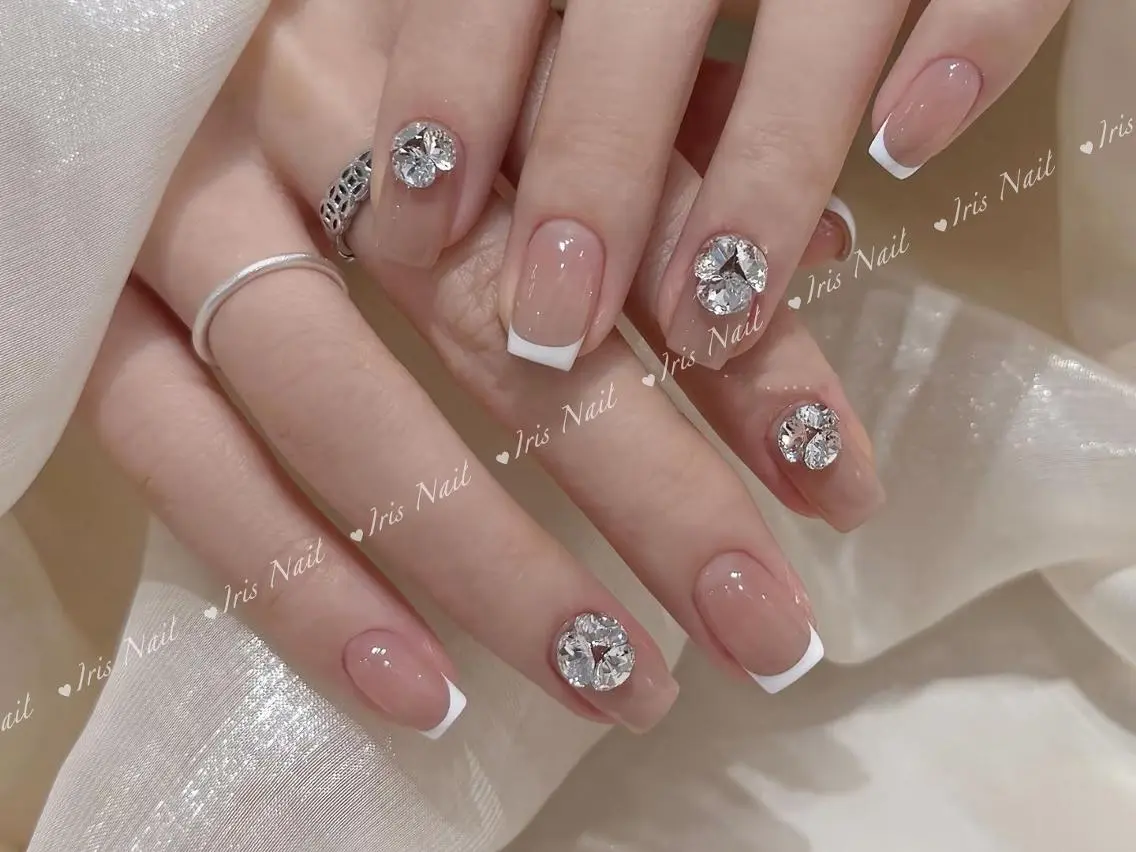 ネイル フレンチネイル ハンドネイル ハンドケア 🍒IRIS Nail🌸のネイルデザイン