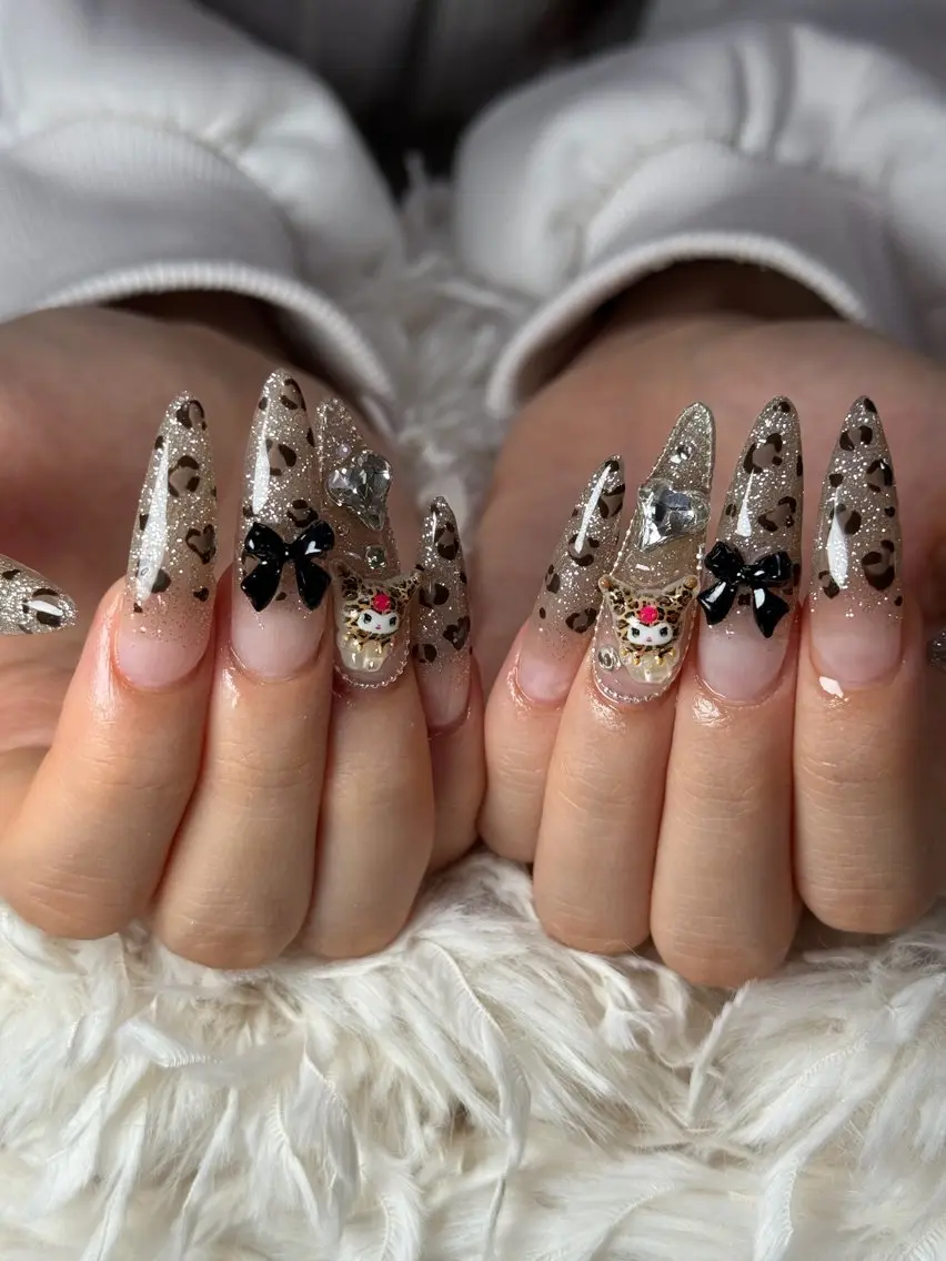 ロング ハンドネイル Latte Nail 十三のネイルデザイン