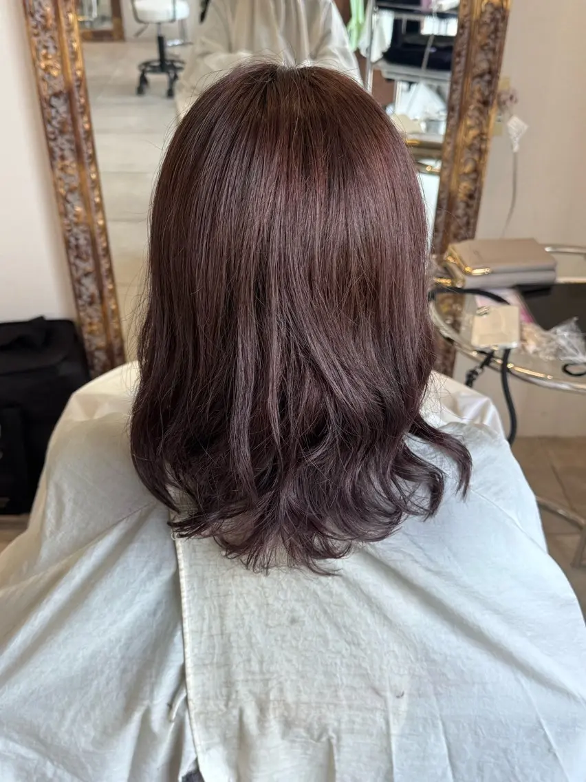 ミディアム ヘアカラー 佐藤 凜のヘアスタイル