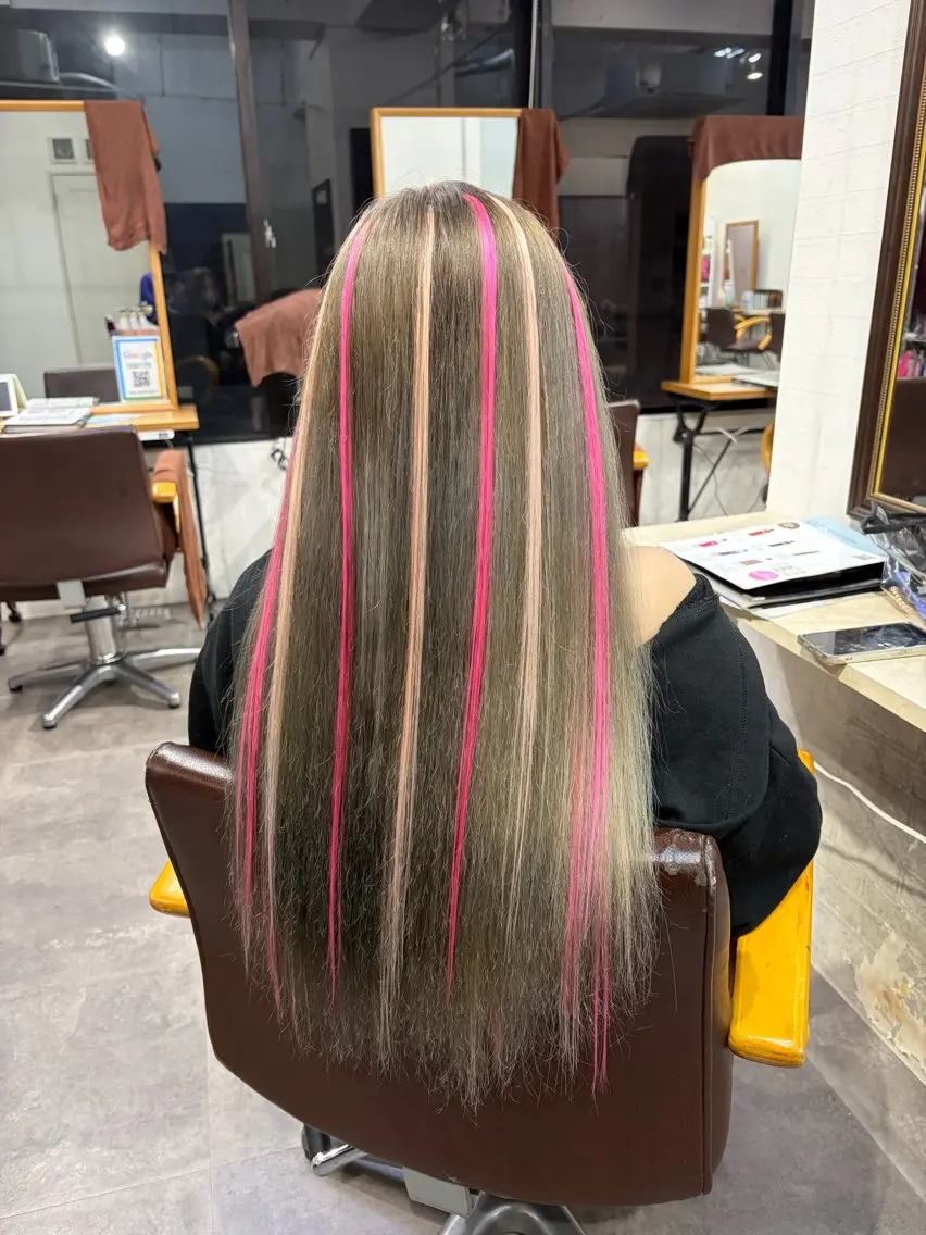 ロング ヘアカラー エクステ ⭐️U-topia ⭐️和泉田　りさ⭐️のヘアスタイル