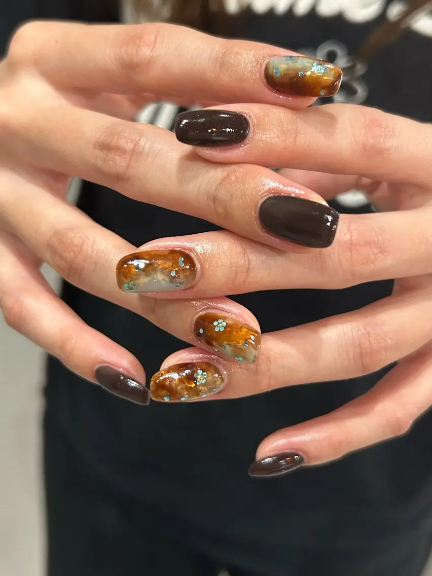 ネイル シンプルネイル née RINAのネイルデザイン