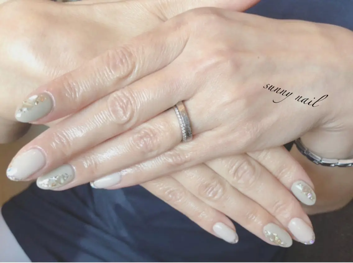 ネイル フレンチネイル ガラスフレンチ sunny nailのネイルデザイン