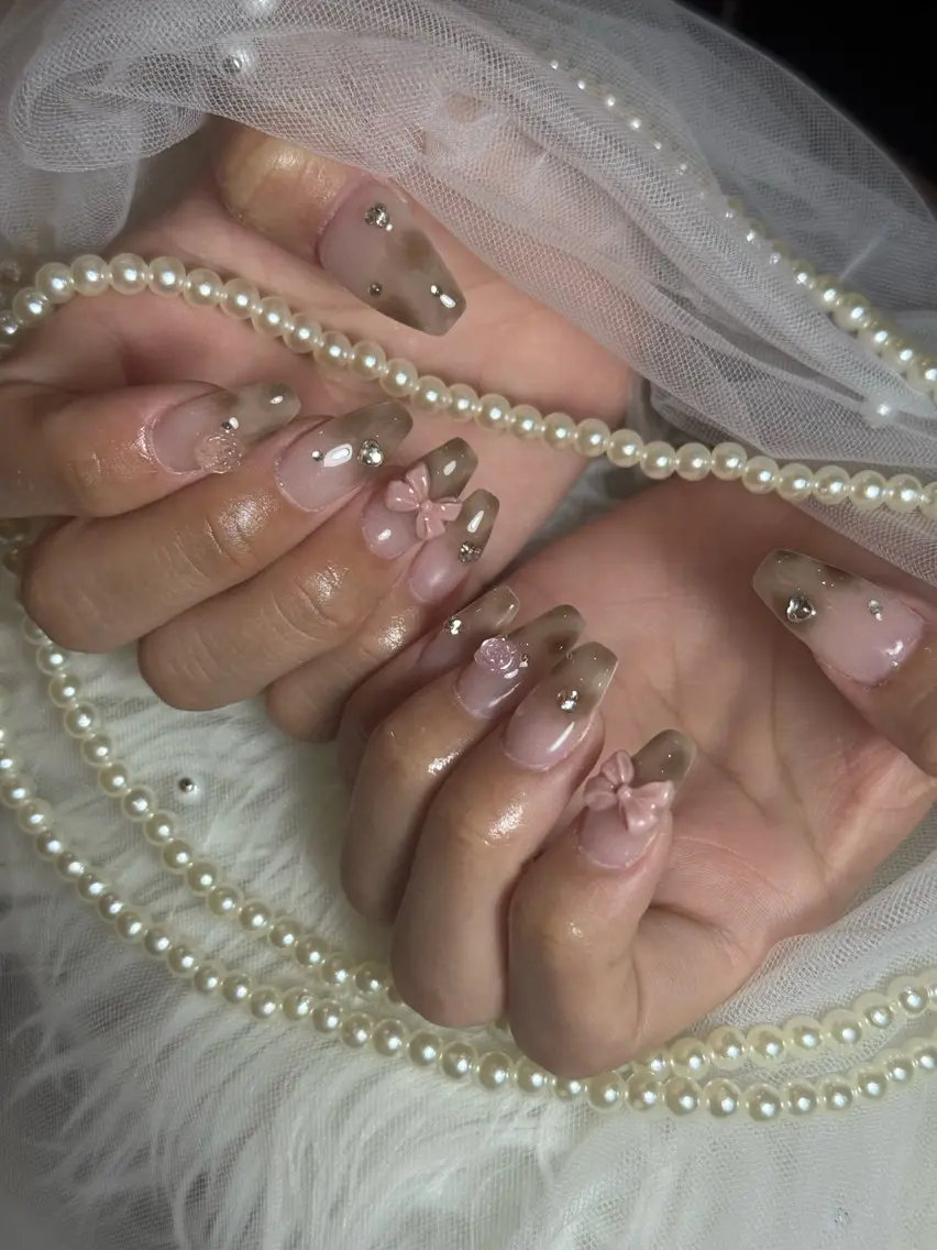 ネイル LAVISH 大和店 🤱子連れ大歓迎のネイルデザイン