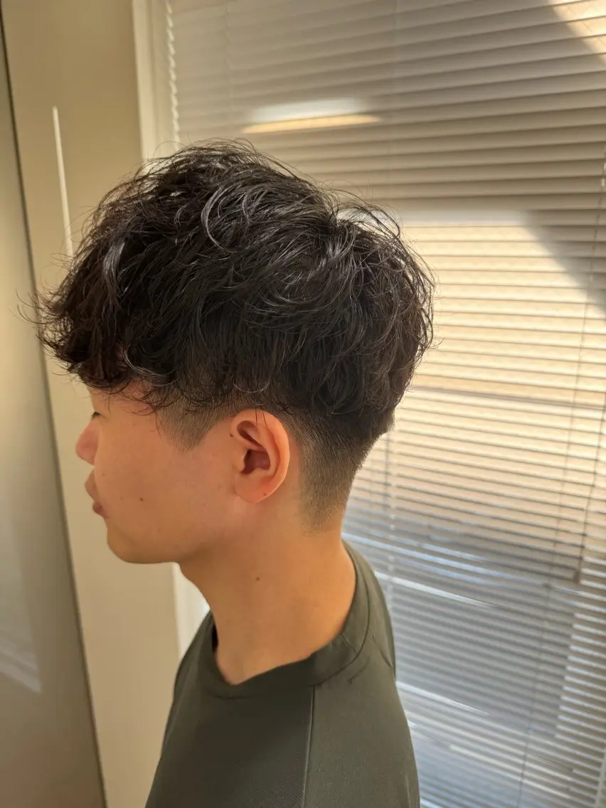 ミディアム パーマ メンズ カット パーマ ✨髪質改善美容師 永森祥太✨のヘアスタイル