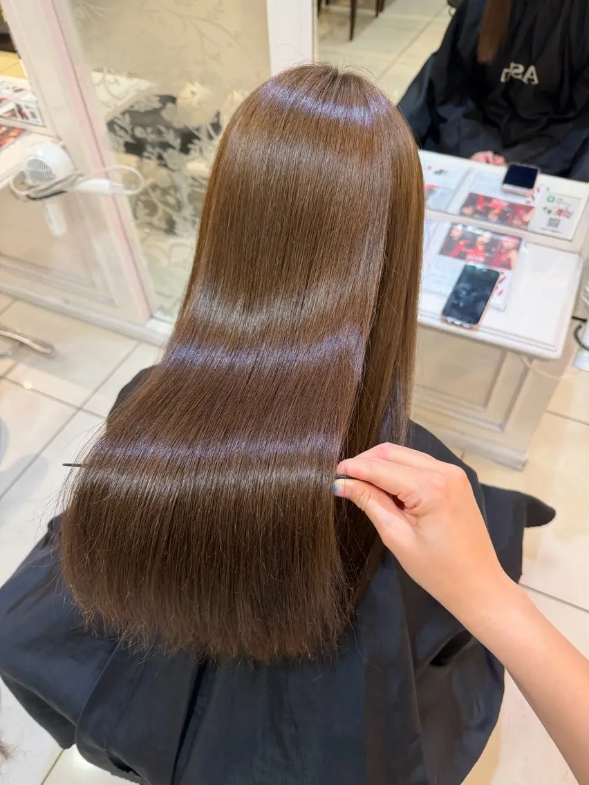 ロング カラー カット ヘアカラー ツヤ重視 ワンカラー🫧Mioのヘアスタイル