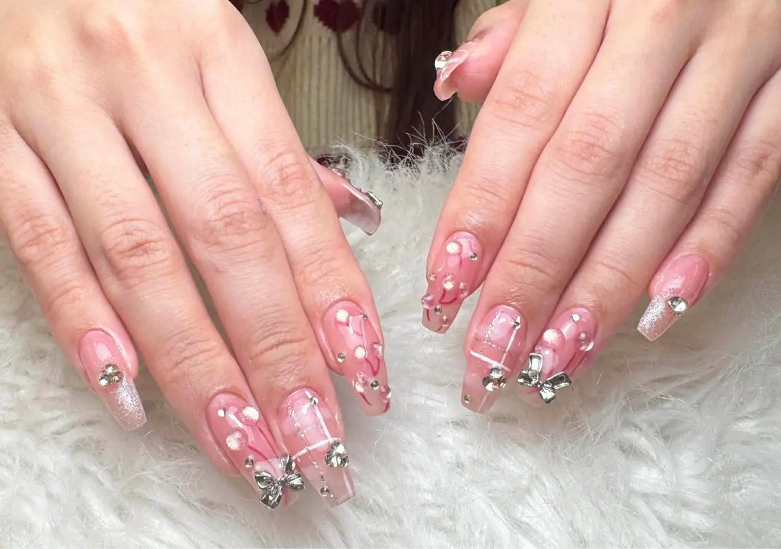 ネイル フレンチネイル ジェルネイル ガーリー 韓国ネイル ロングネイル ハンドネイル NieNail Nezukoのネイルデザイン
