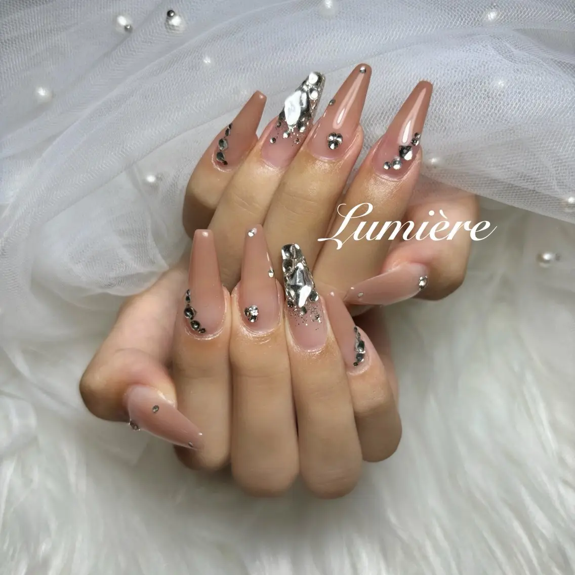 ネイル ハンドネイル Lumière｜ ロング｜ワンホンのネイルデザイン