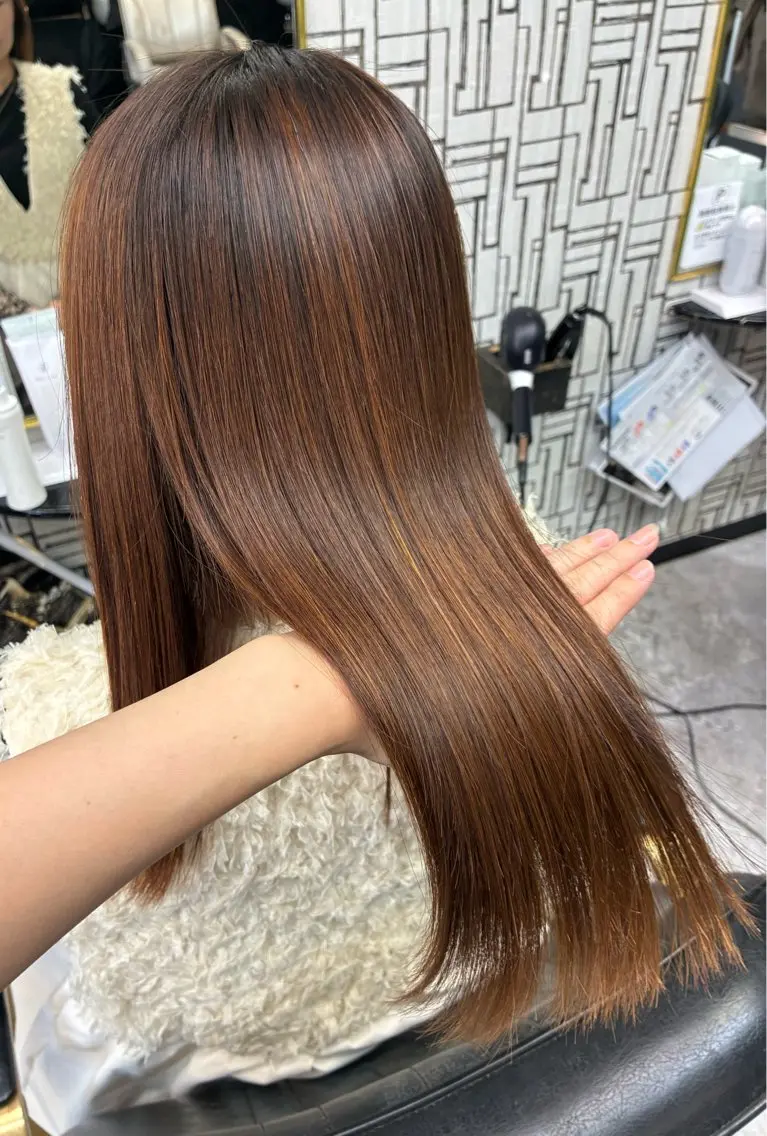 セミロング 縮毛矯正 北村 理奈のヘアスタイル