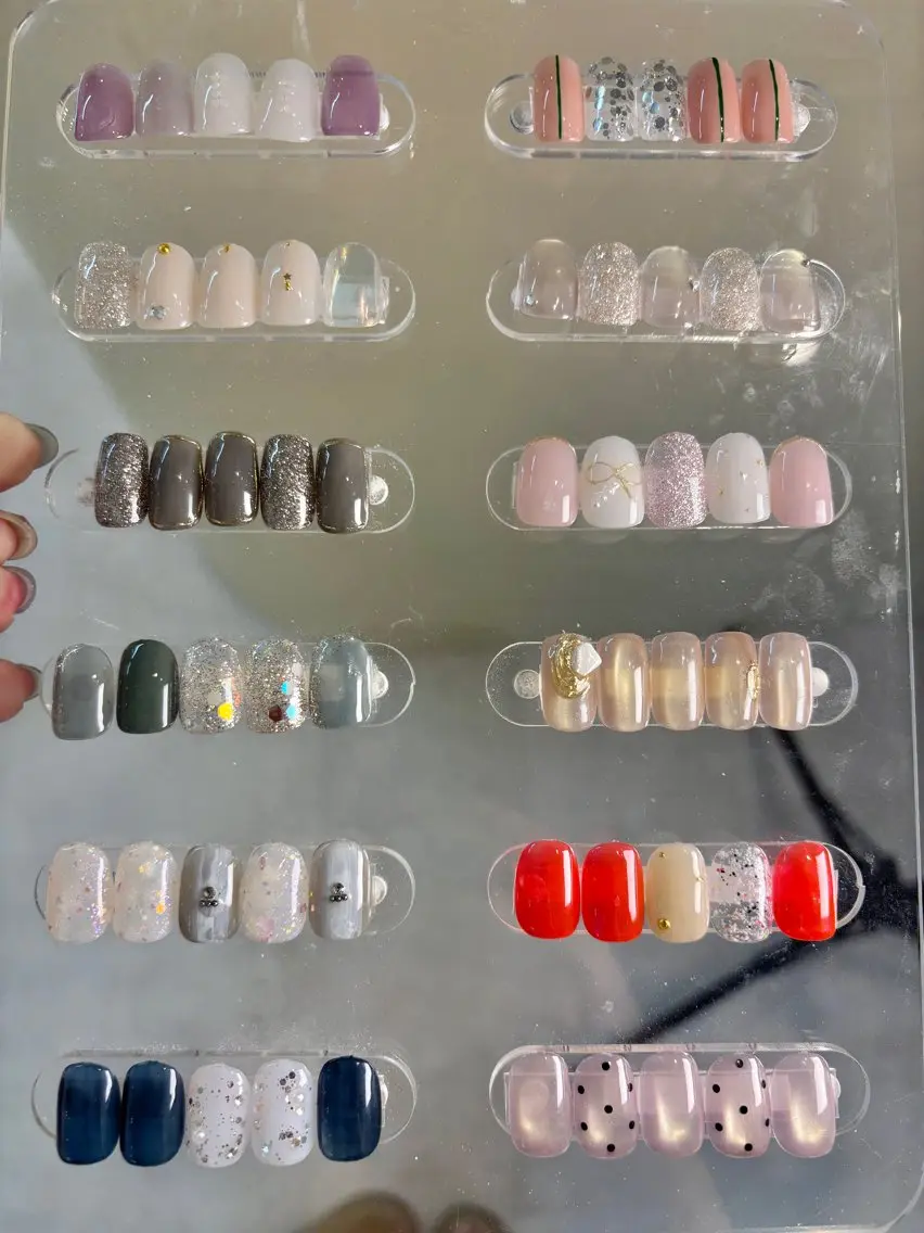 ネイル ニュアンスネイル シンプルネイル ハンドネイル Liora nail 🌙nanamiのネイルデザイン