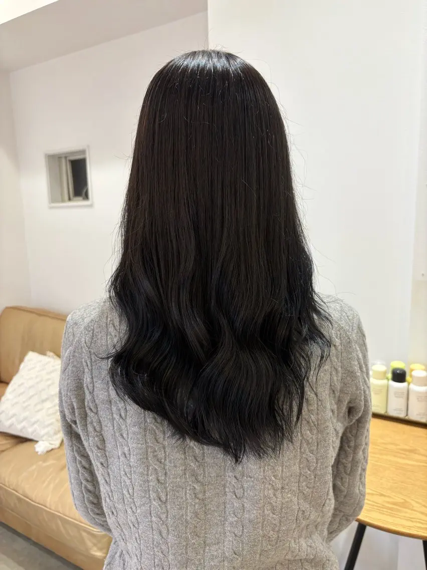 ロング カラー 前田 彩花のヘアスタイル