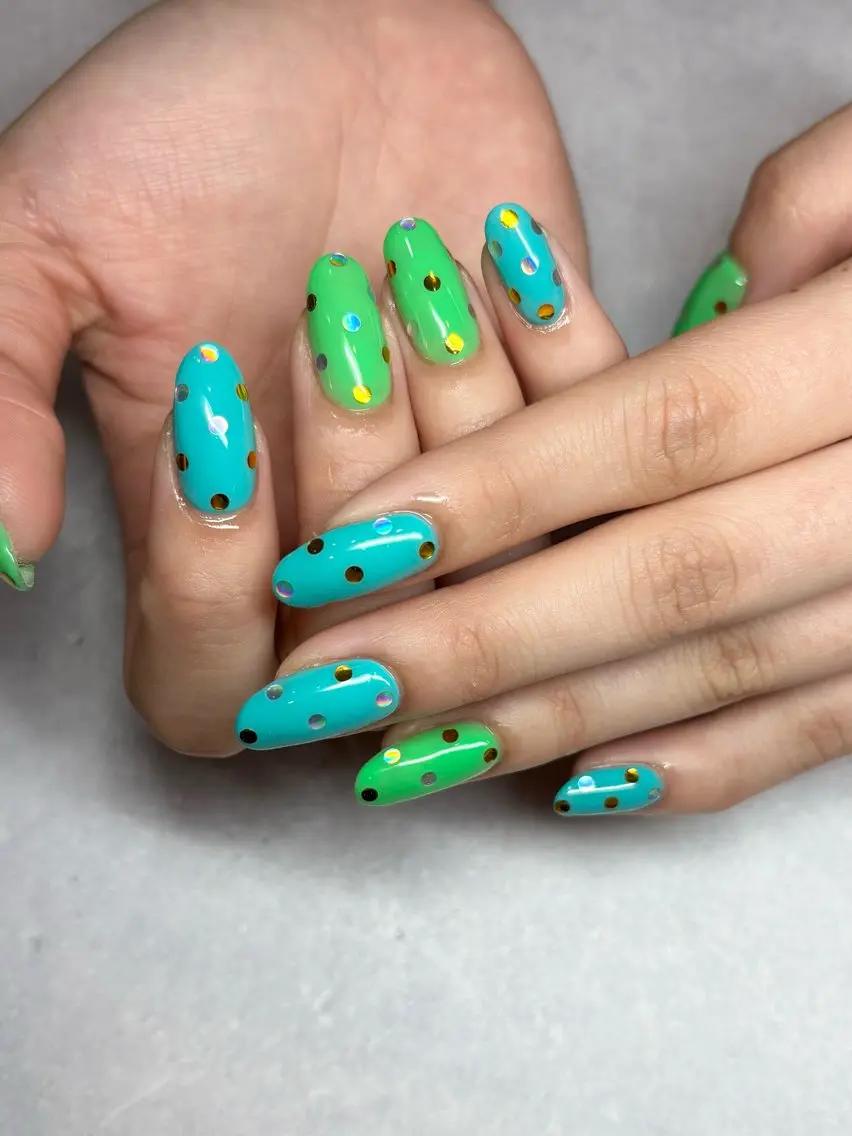 ネイル ブルー ドット グリーン 🌟Nailist Ako🌟のネイルデザイン