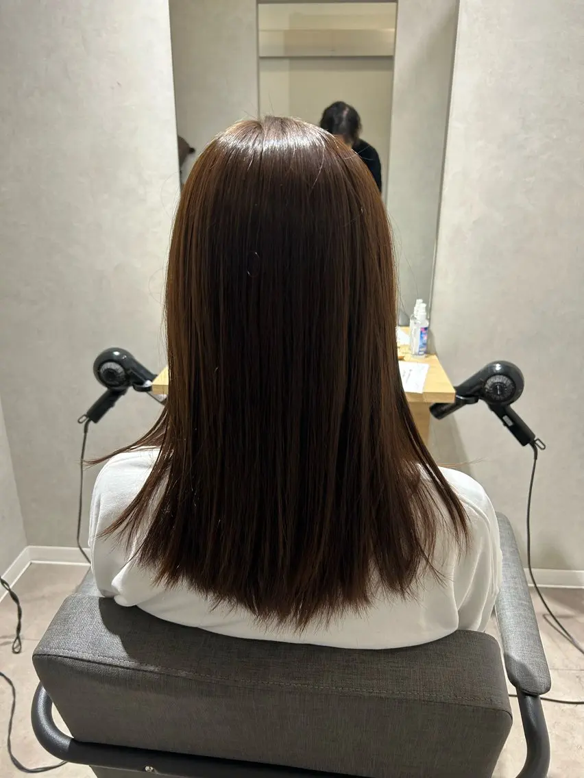 ミディアム カット ヘアカラー VIE.ORNER 土気🍀小岩井樹のヘアスタイル
