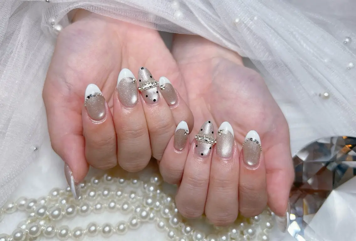 ネイル アートネイル オーロラネイル チークネイル 長さ出し フットネイル Miya _nailのネイルデザイン