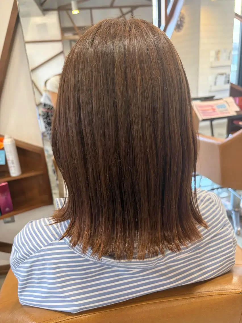 ミディアム 吉田 茉生のヘアスタイル