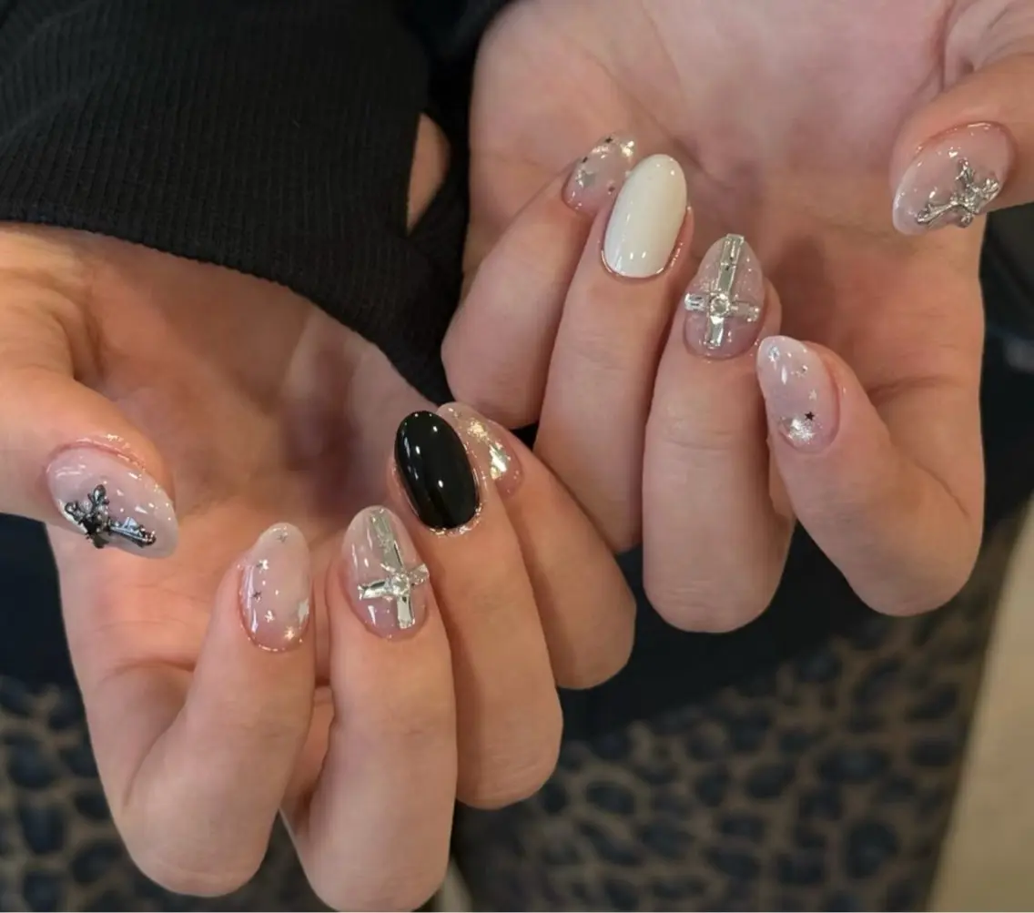ネイル べっ甲ネイル チークネイル 成人式 長さ出し フラッシュネイル ハンドネイル ハンドケア For you. Nail Salonのネイルデザイン