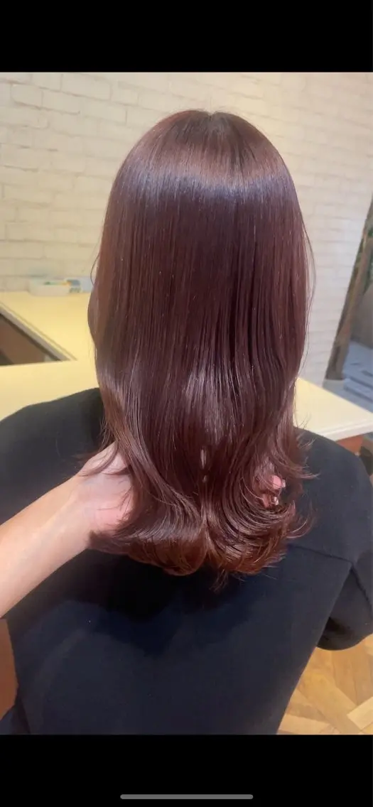 ミディアム カラー ブラウンカラー カシス ピンクカラー レッドカラー レッドブラウン カット ヘアカラー トリートメント ご新規様限定 透明感カラーKANAのヘアスタイル