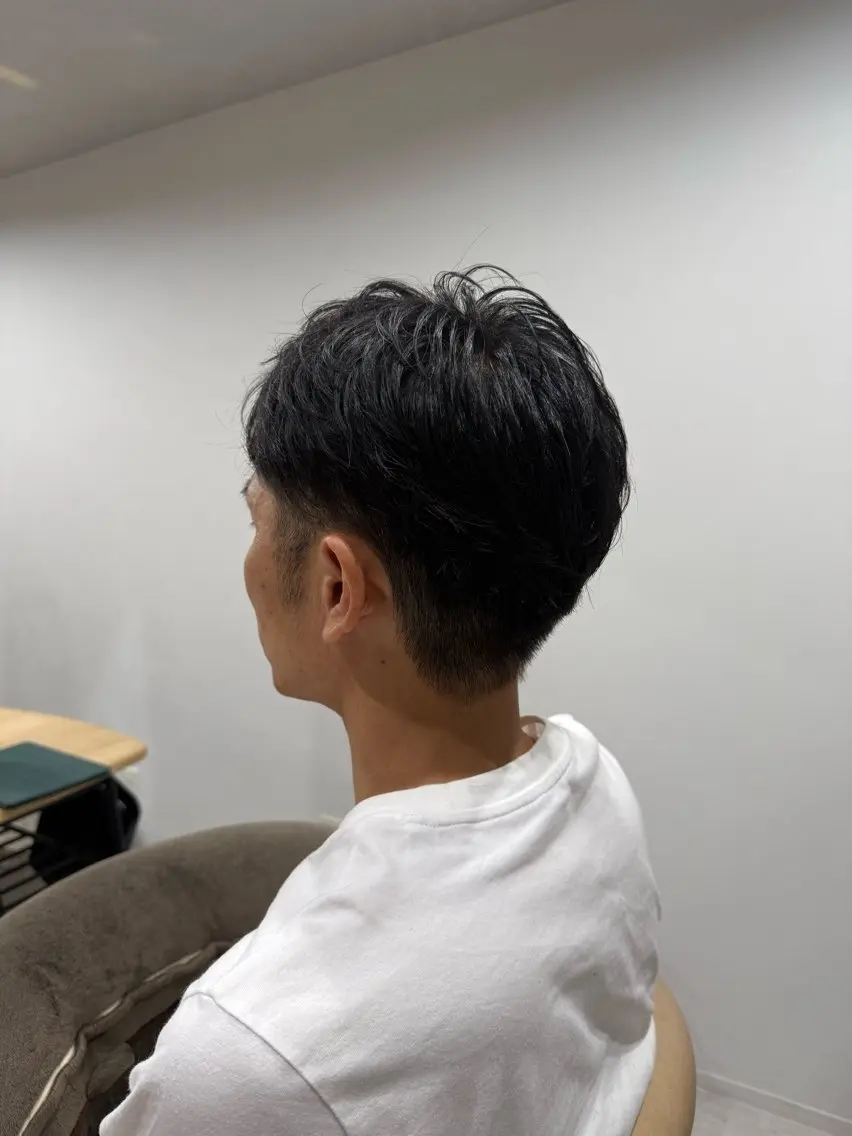 メンズ 刈り上げ カット 鈴木 千尋のヘアスタイル