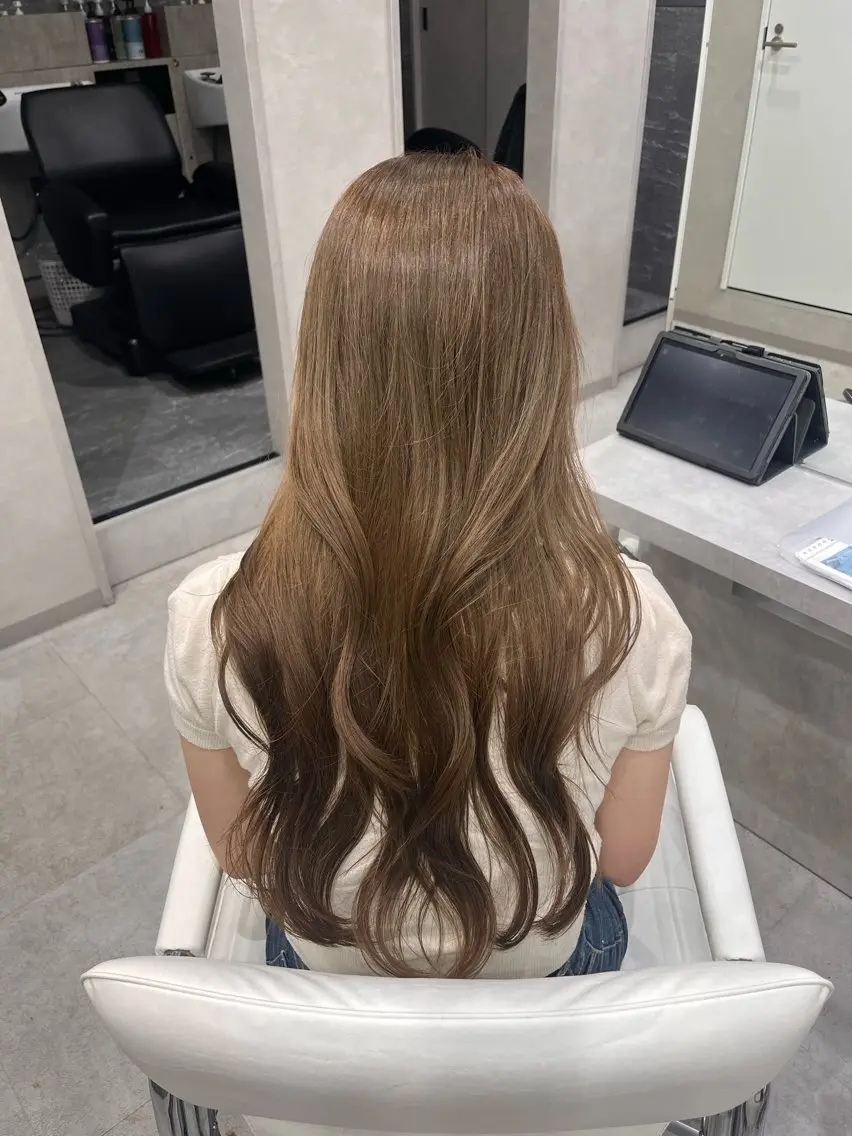 ロング カラー カット ヘアカラー トリートメント SAKURA顔まわり /髪質改善カラーのヘアスタイル