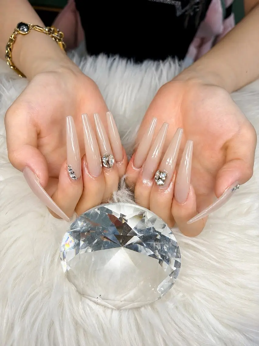 ネイル アートネイル オーロラネイル チークネイル 長さ出し フットネイル Chan nailsのネイルデザイン