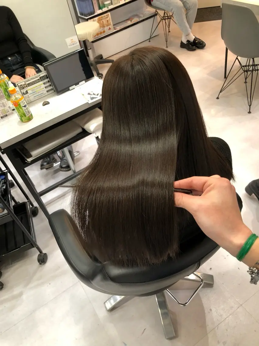 ロング カラー 縮毛矯正 トリートメント 🩵レイヤー✖︎ 髪質改善🩵リョウヤのヘアスタイル