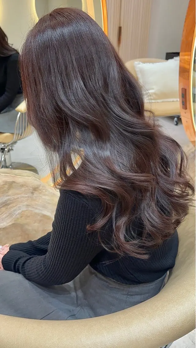 ロング カラー カット ヘアカラー トリートメント 縮毛矯正✨🫧 レイヤー川村利幸のヘアスタイル
