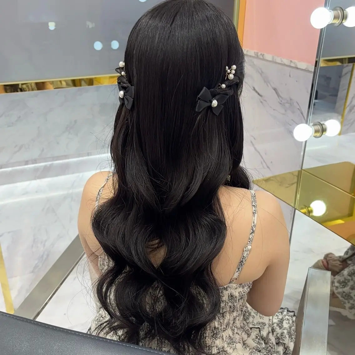ヘアアレンジ ヘアセット LOUIS しおりのヘアスタイル
