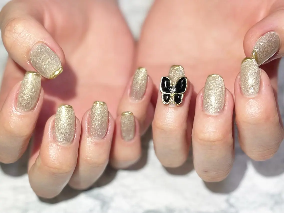 ネイル フットネイル ゴールド ニュアンスネイル シンプルネイル 春ネイル nail fufla ♡yamane♡のネイルデザイン