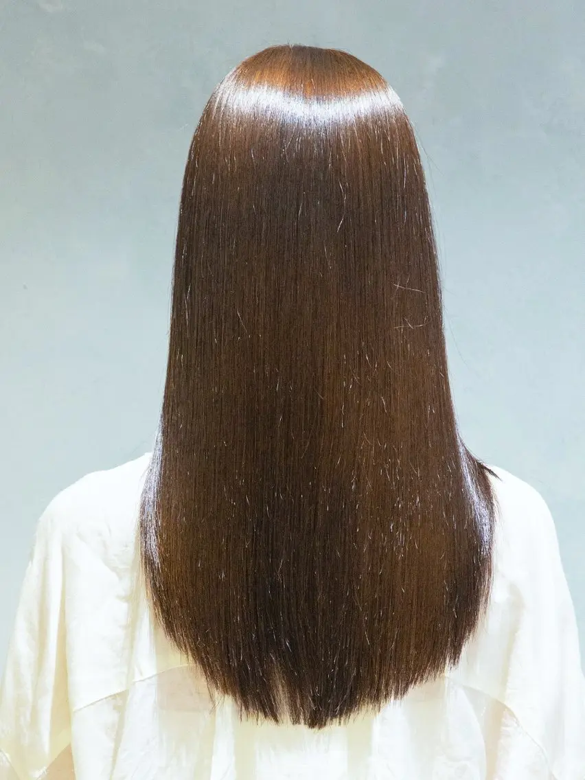 ロング 顔周りカット レイヤーカット ロング うるつやカラー🫧 Amane️のヘアスタイル