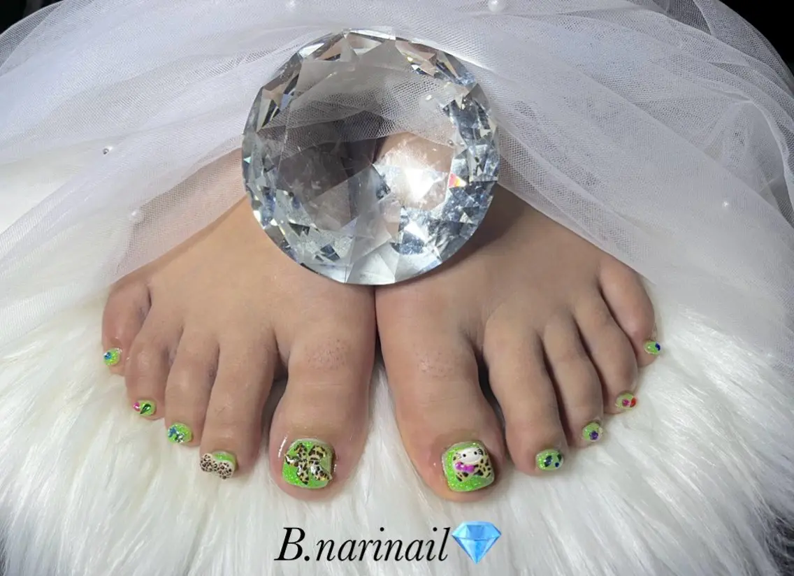 ネイル フットネイル ハンドケア b.nari nailのネイルデザイン