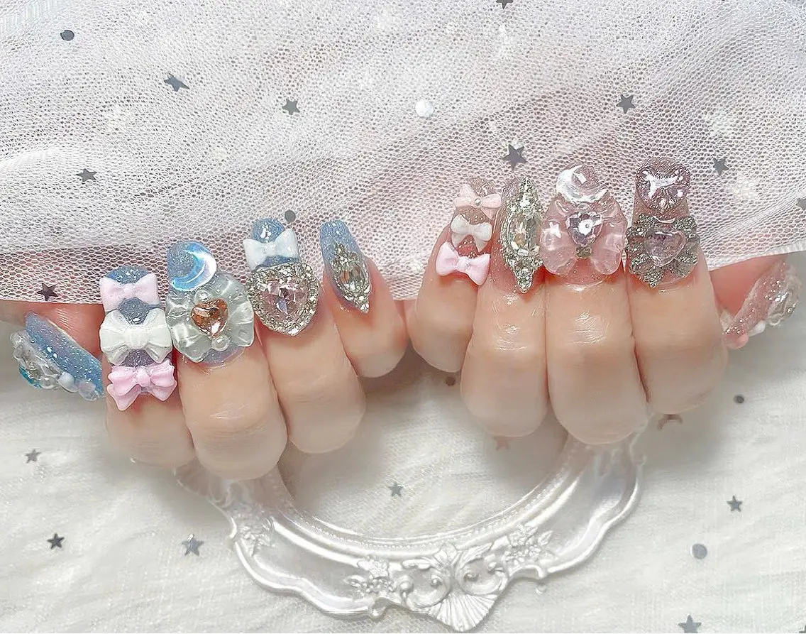 ネイル チークネイル ドット 長さ出し フットネイル フレンチネイル ハンドネイル Hana Nail Salonのネイルデザイン