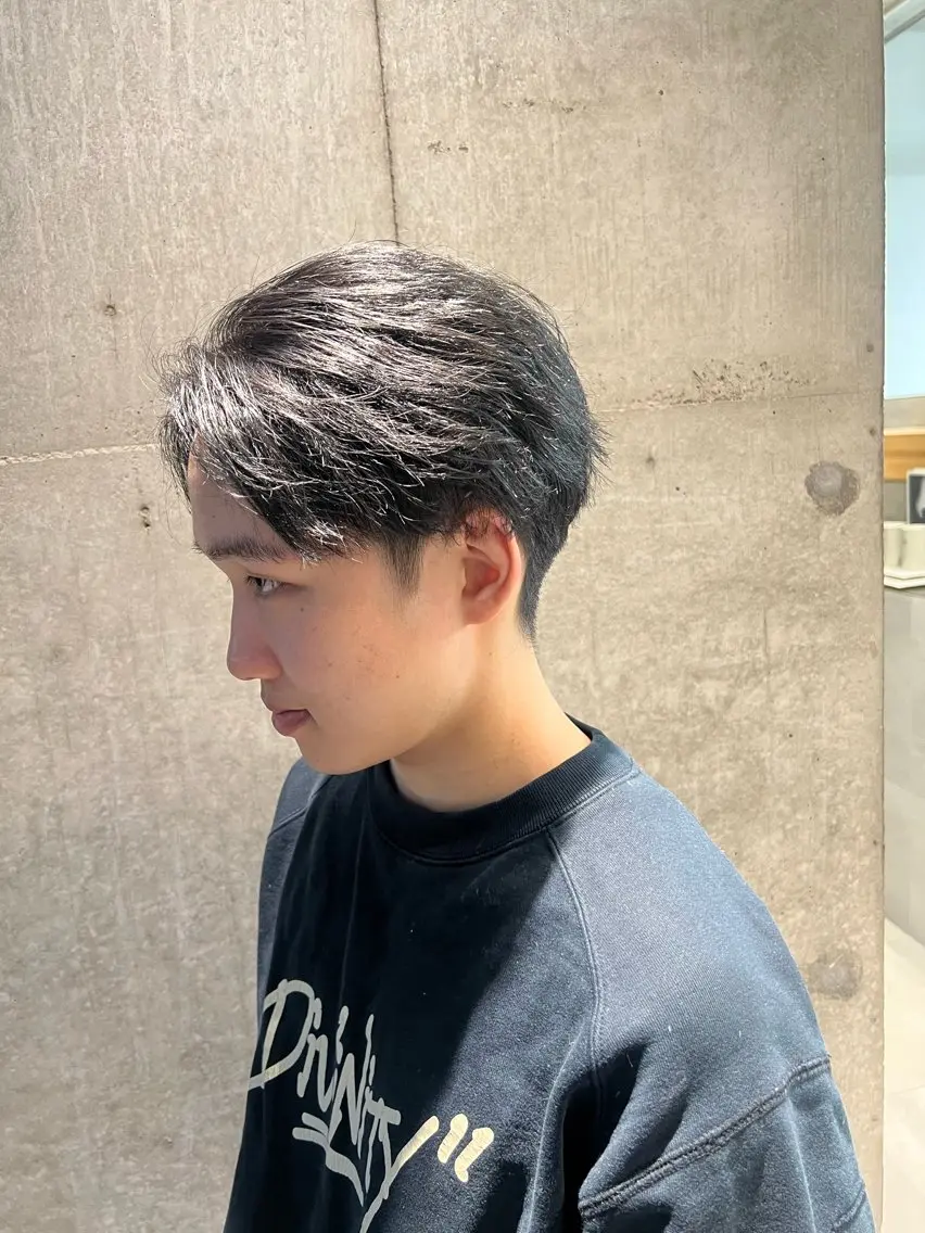 メンズ カット 吉沢遣人/レイヤー 艶カラー/抜け感のヘアスタイル