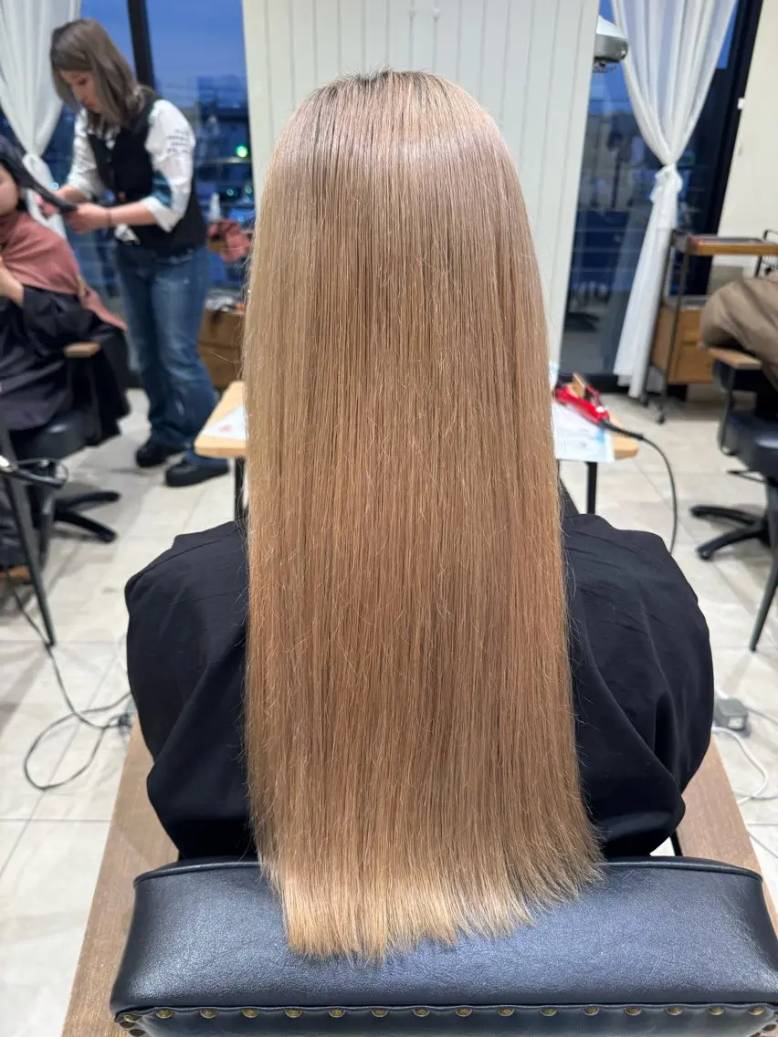 ロング カラー ストレート⭐️ 髪質改善カラー⭐️のヘアスタイル