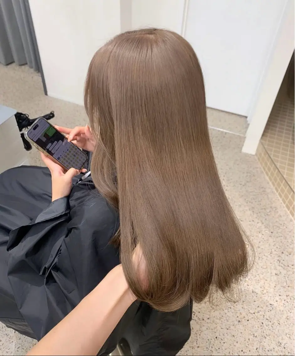 ロング カラー しょうのともき ／ブリーチカラーのヘアスタイル