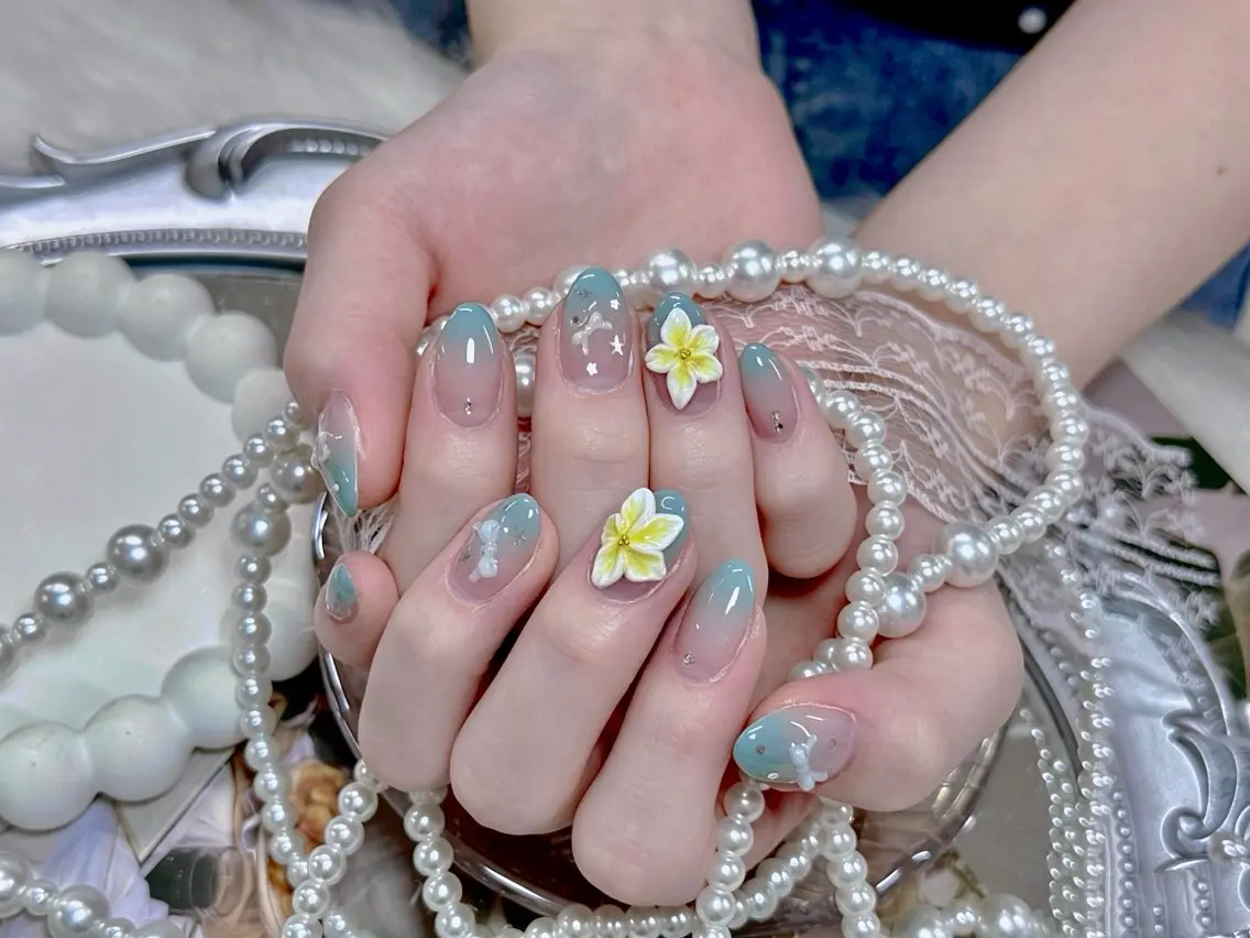 ネイル オーロラネイル チークネイル 長さ出し フットネイル フレンチネイル ハンドネイル ミ ナのネイルデザイン
