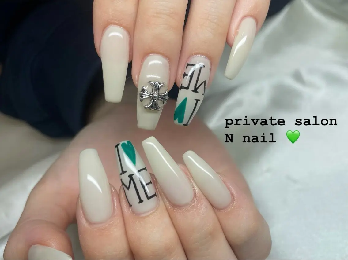 ネイル Pureté by Nnailのネイルデザイン