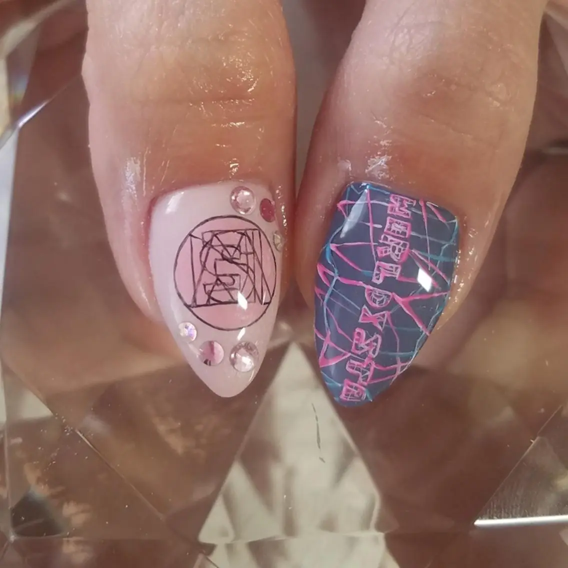 ネイル . MAKI NAILのネイルデザイン