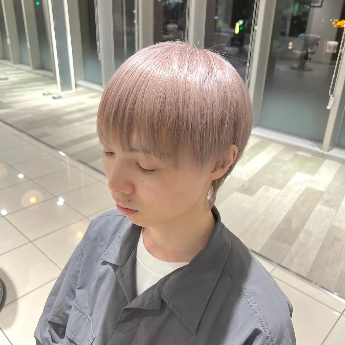 ショート カラー メンズ ベージュカラー ミルクティーベージュ ホワイトミルクティーベージュ ヘアカラー トリートメント stylist 🐶内藤 成香のヘアスタイル