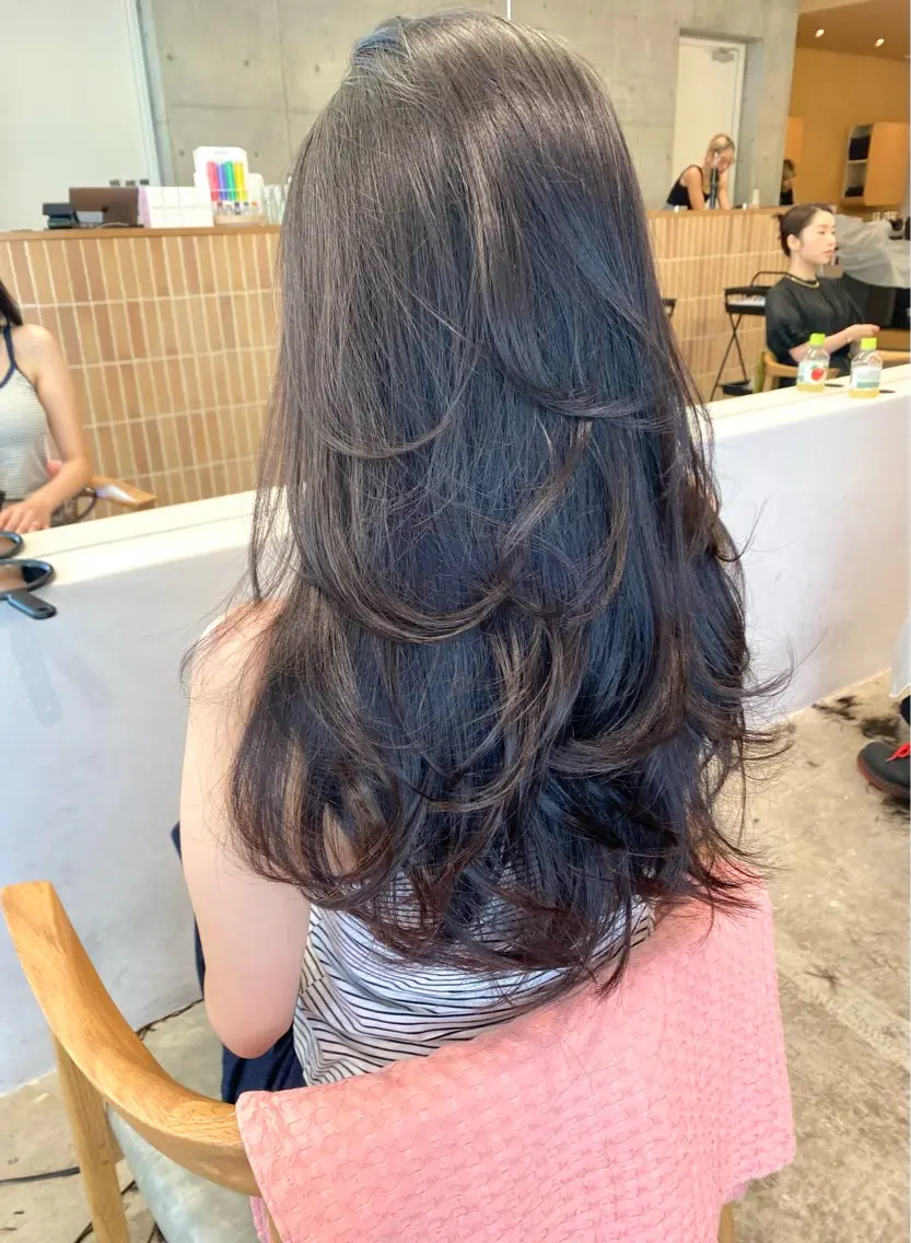 ロング カラー カット ヘアカラー トリートメント Saki/レイヤー/ 韓国/透明感カラーのヘアスタイル